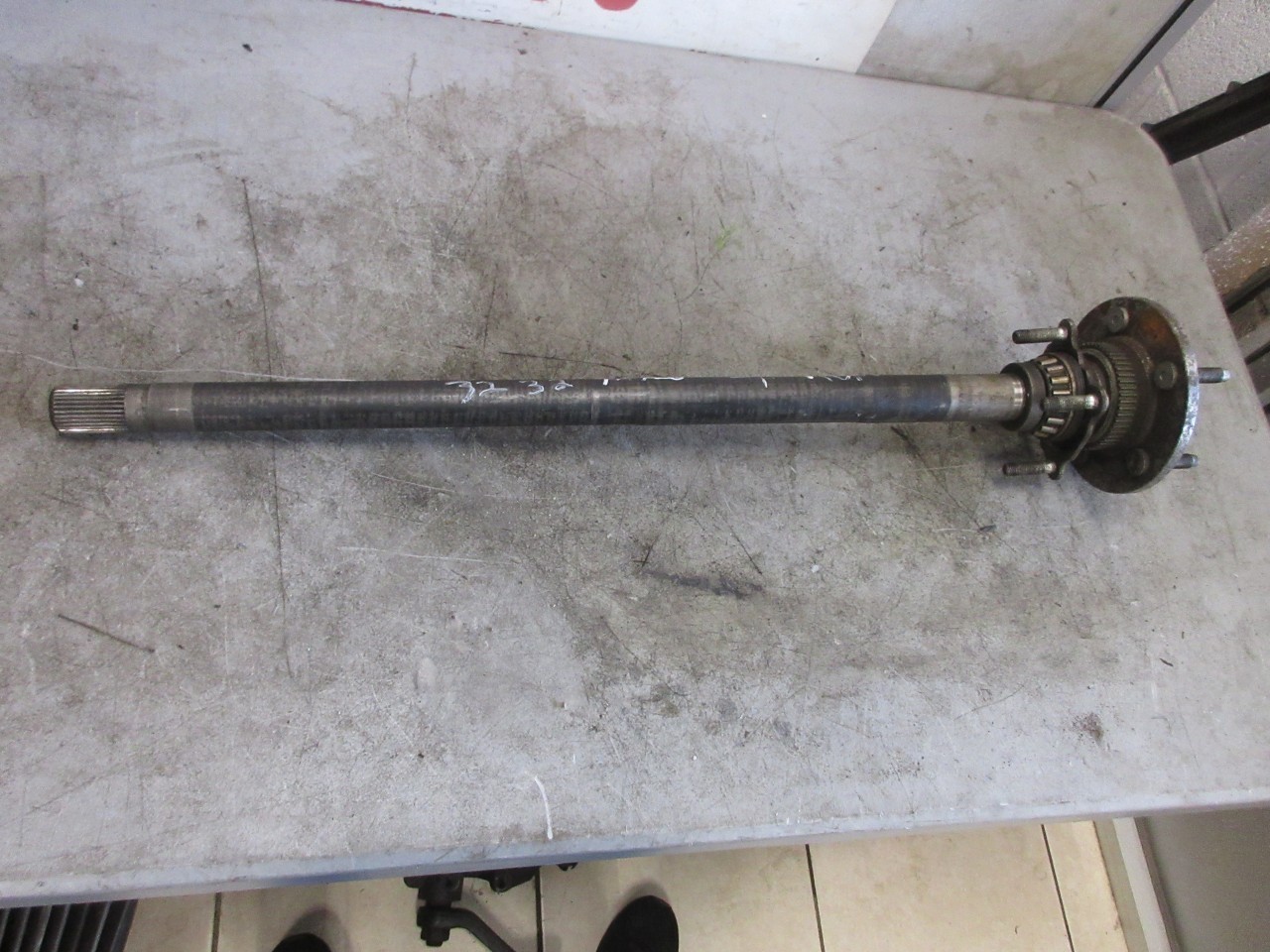 2018-2023 Jeep Wrangler JL Rubicon OEM 32 Spline LH Driver Axle Shaft 68401383