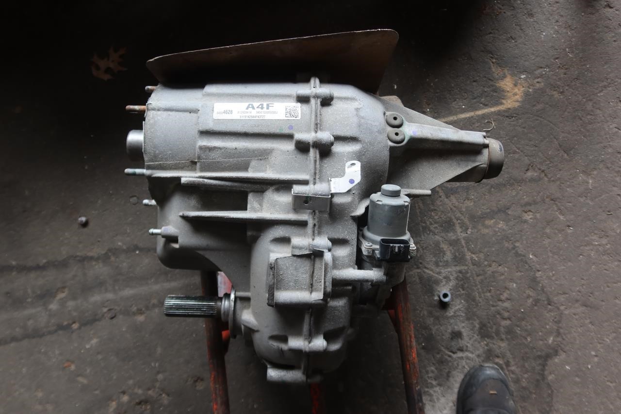 2019-2025 Chevy Silverado 1500 OEM Transfer Case Assembly 84554628