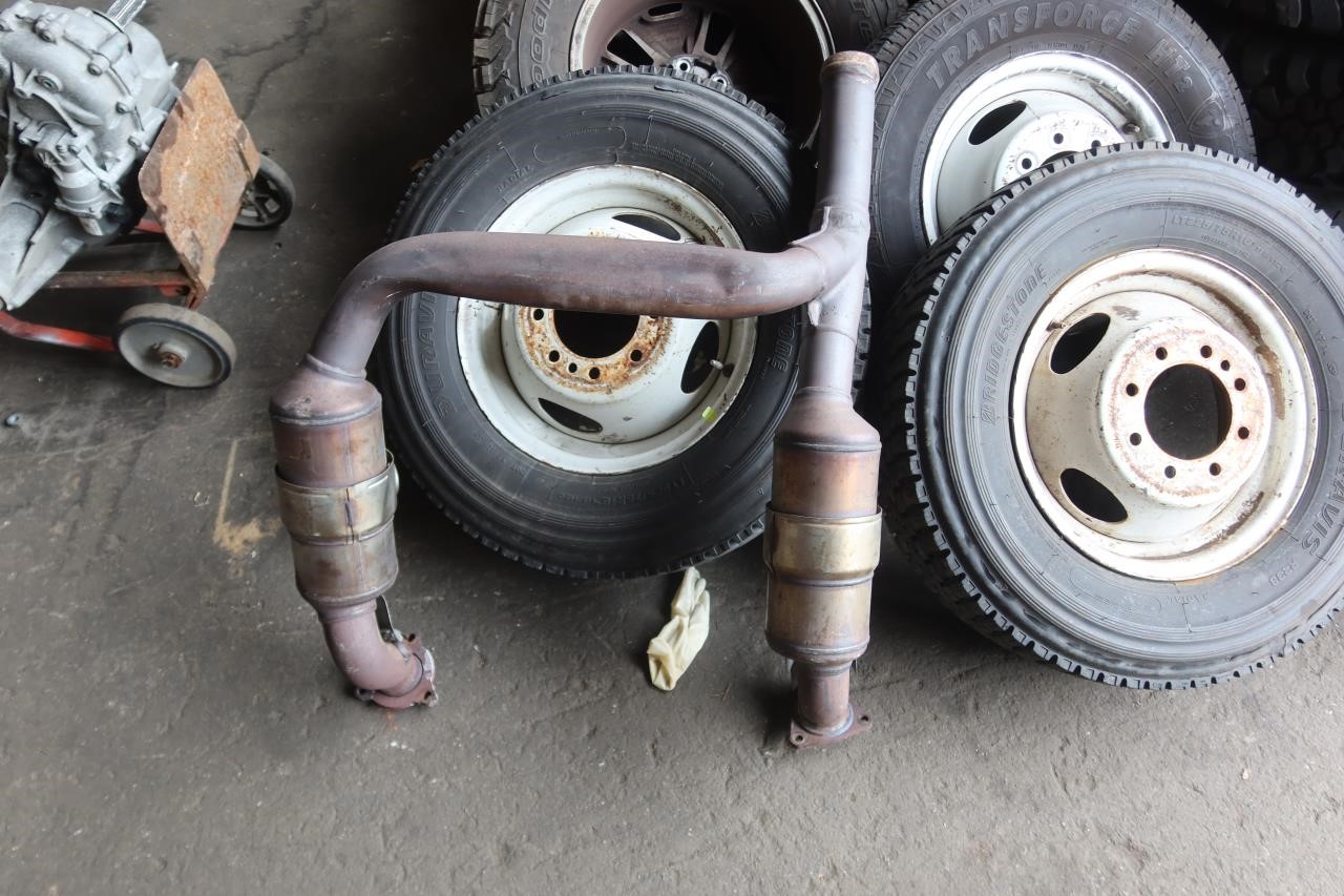 2019-2022 Chevy Silverado 1500 5.3L OEM Catalytic Converter 84557807