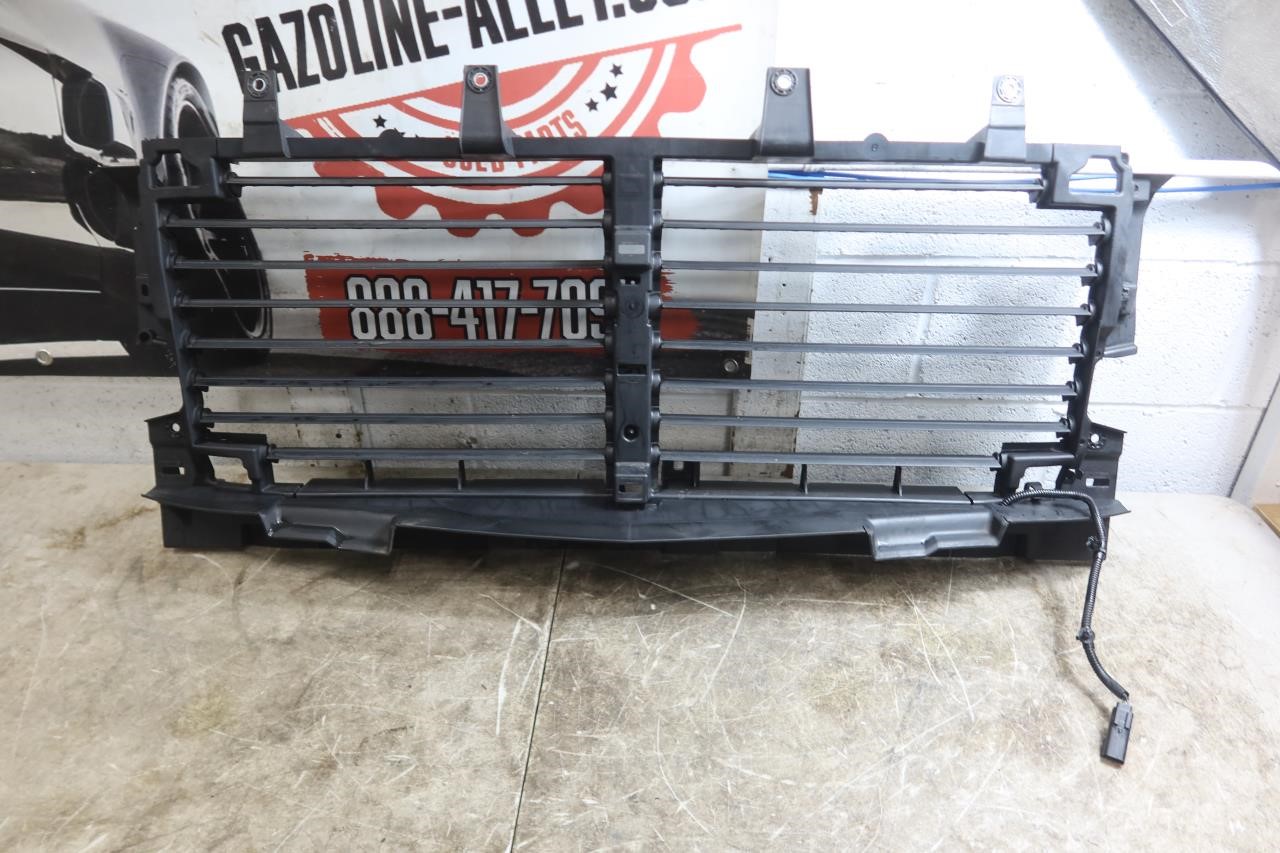 2019-2022 Chevy Silverado 1500 OEM Front Grille Radiator Air Shutter 84652494