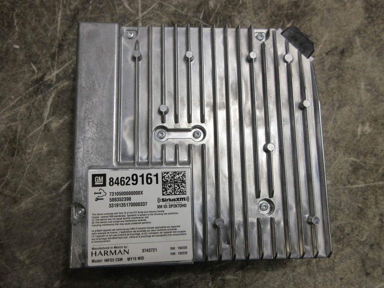 2019-2023 Chevy Silverado OEM Radio Receiver Module 84629161