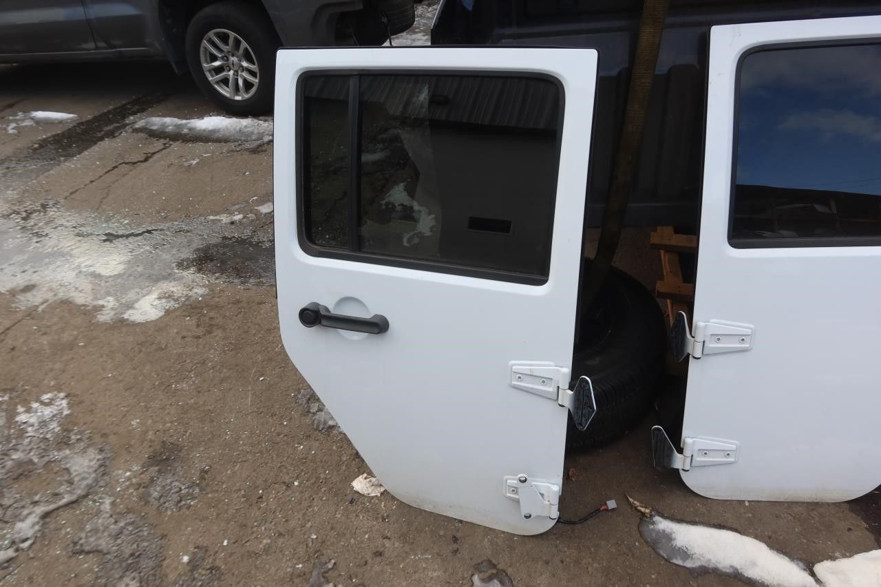 2011-2018 Jeep Wrangler JK JKU OEM Rear Right Side Power Door PW7 68079598