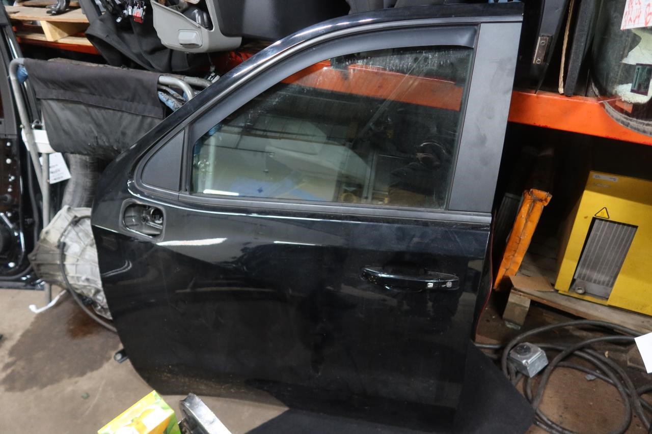 2019-2025 Chevy Silverado 1500 OEM Front Left LH Driver Door 84835296