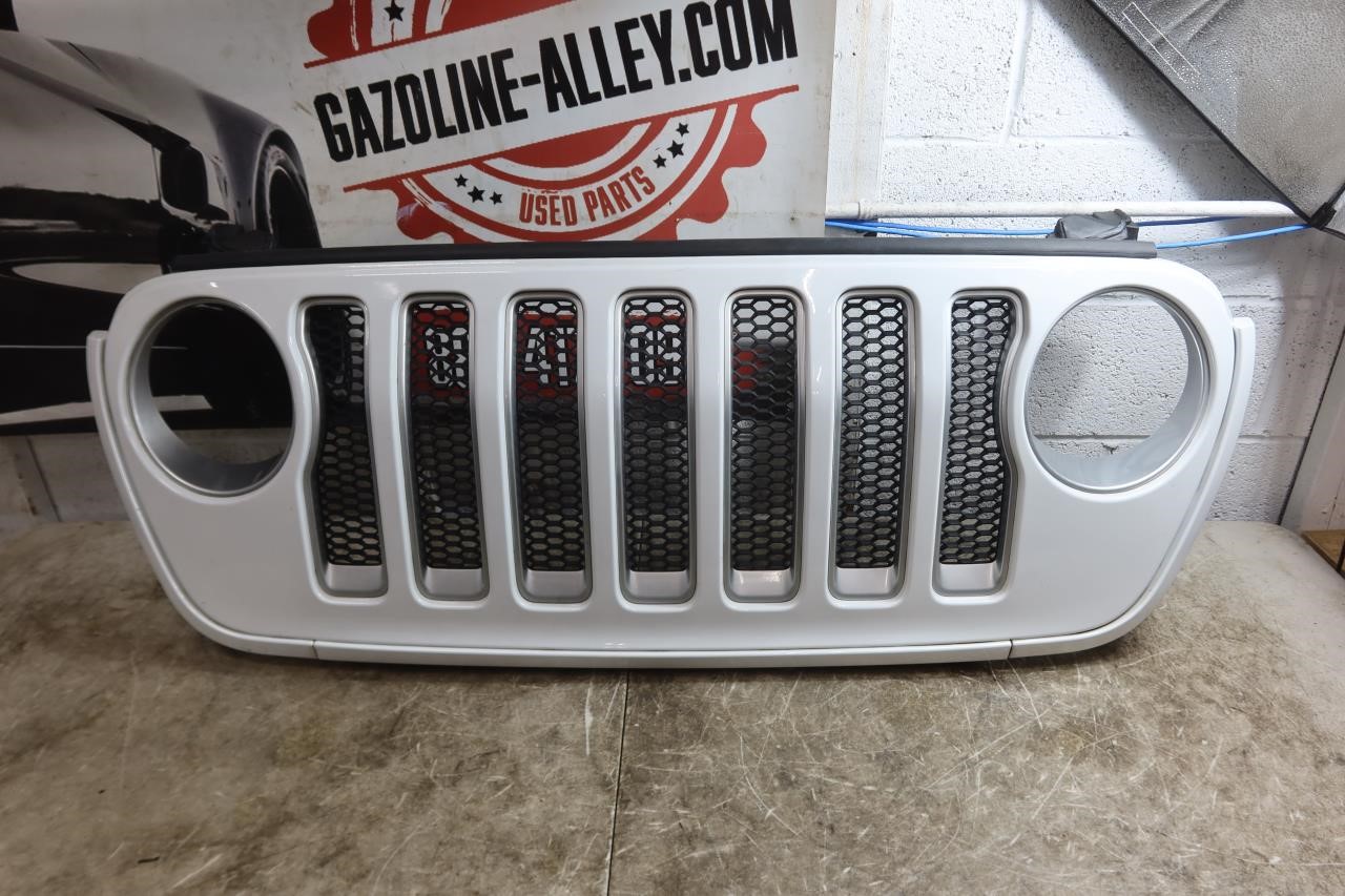 2018-2023 Jeep Wrangler JL Gladiator JT OEM Front Grille Assembly 68316767