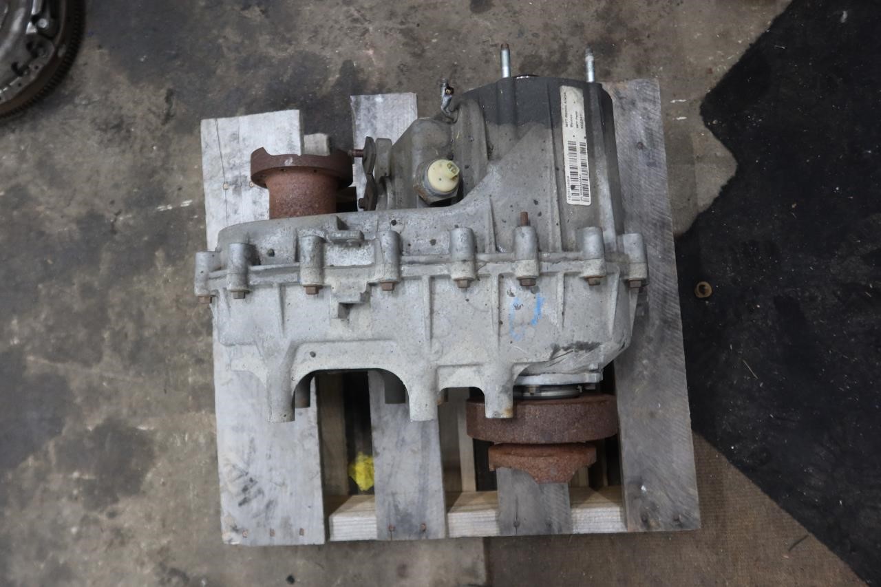 2007-2018 Jeep Wrangler JK OEM Transfer Case Assembly for Manual 52853400