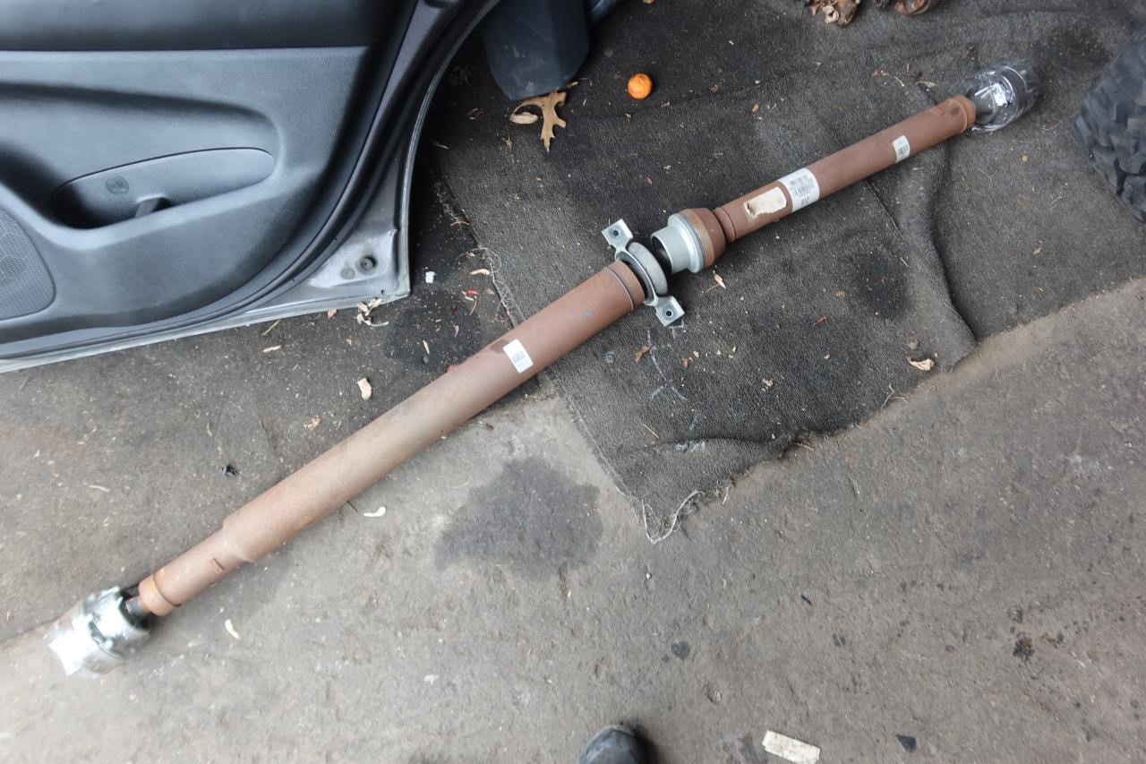 2014-2026 Dodge Durango RT 5.7L OEM Rear Drive Shaft 52123812