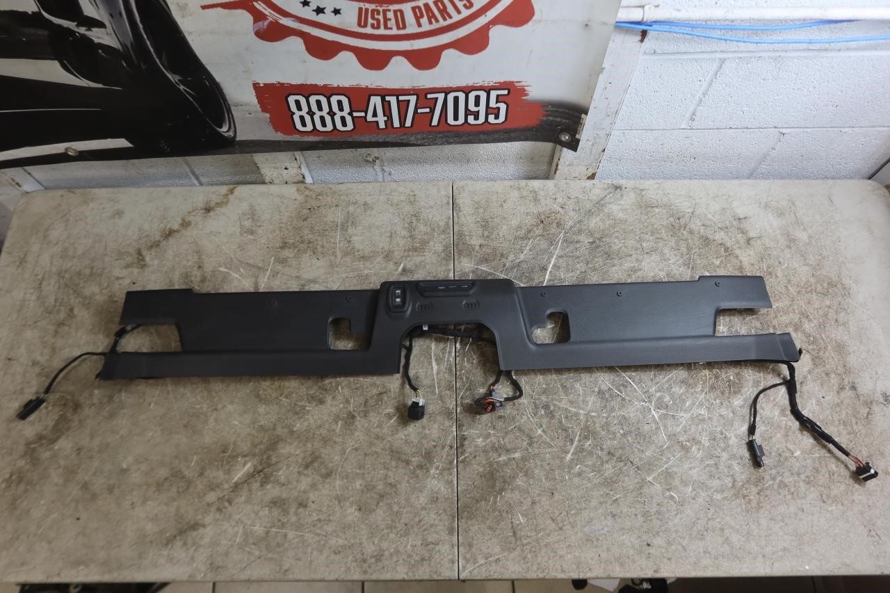 Jeep Wrangler JL OEM Windshield Header Trim 6TB04TX7AG / 6AC65TX7AA