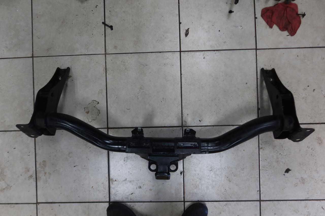 2019-2025 Silverado Sierra OEM Rear Bumper Trailer Tow Hitch 84509186