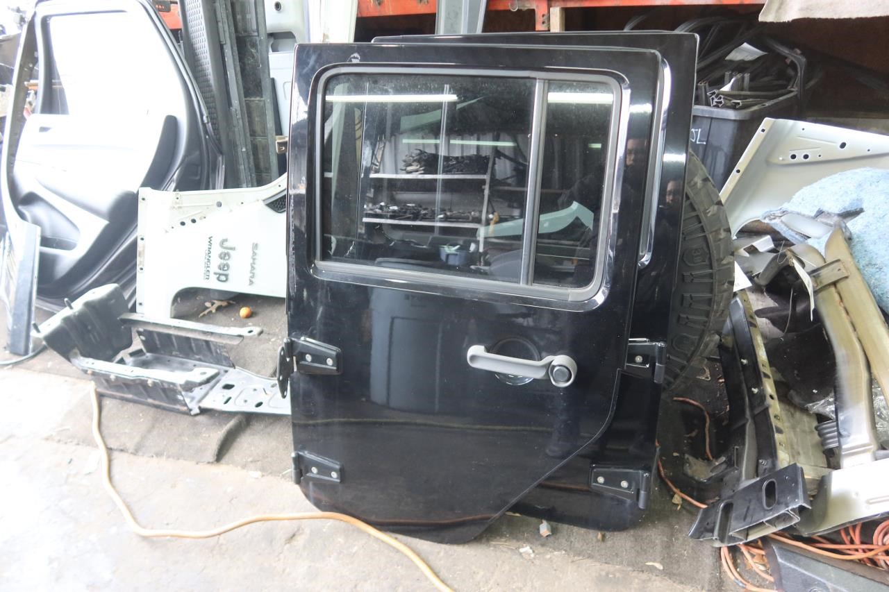 2011-2018 Jeep Wrangler JK JKU OEM Rear Left Driver Side Door PX8 68079599