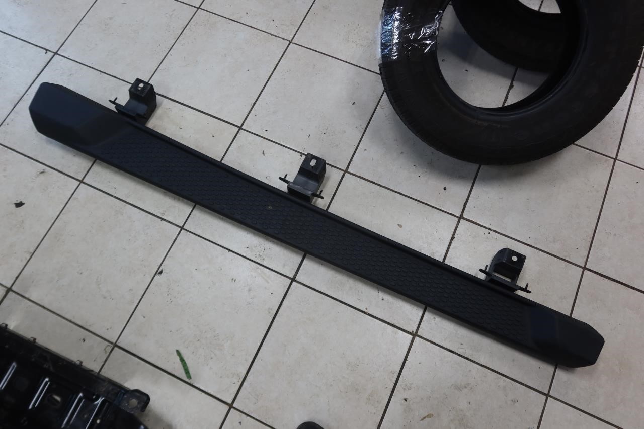 2018-2026 Jeep Wrangler JL 4 Door OEM Left LH Driver Running Board Step 68292907