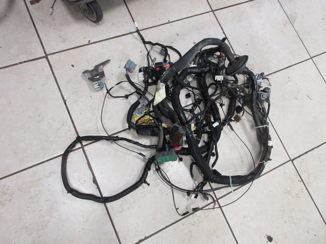 2015-2018 Jeep Wrangler JK OEM Instrument Panel Dash Wiring Harness 68234735