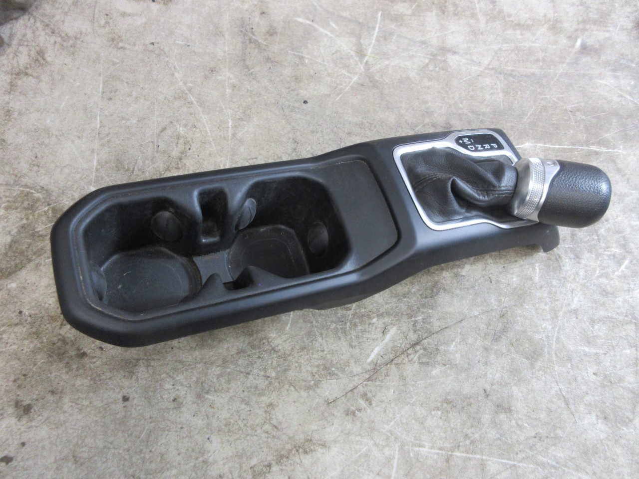 2018-2023 Jeep Wrangler JL OEM Center Console Shifter Knob 6AB05TX7