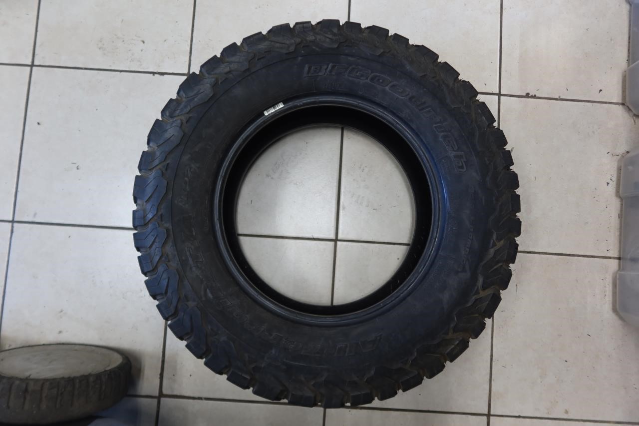 BF Goodrich All Terrain T/A K02 265/70R17 Single Tire Used