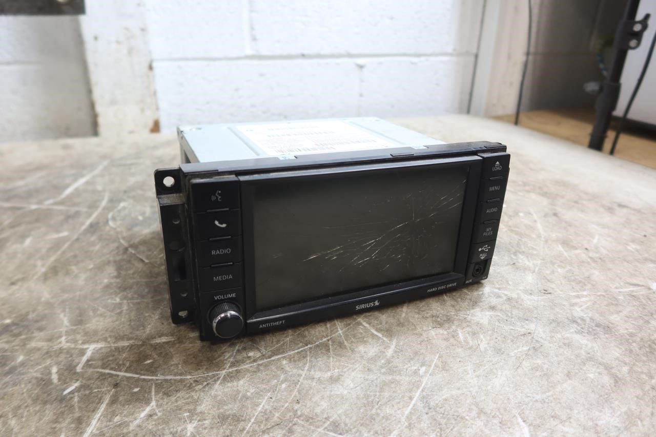 2011-2018 Jeep Wrangler JK OEM RHB Touchscreen Radio FOR PARTS 68245849