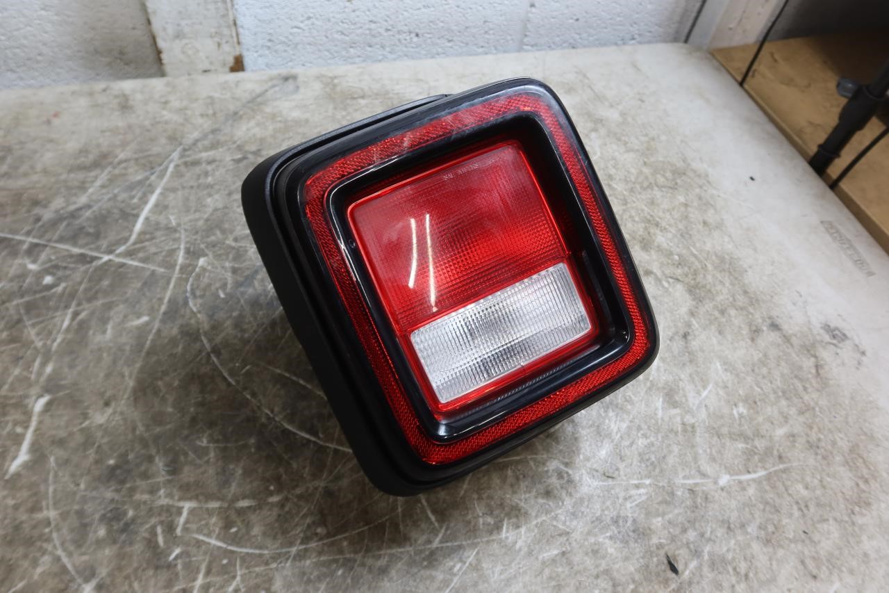 2018-2023 Jeep Wrangler JL OEM Rear Right Passenger Tail Light Lamp 55112890