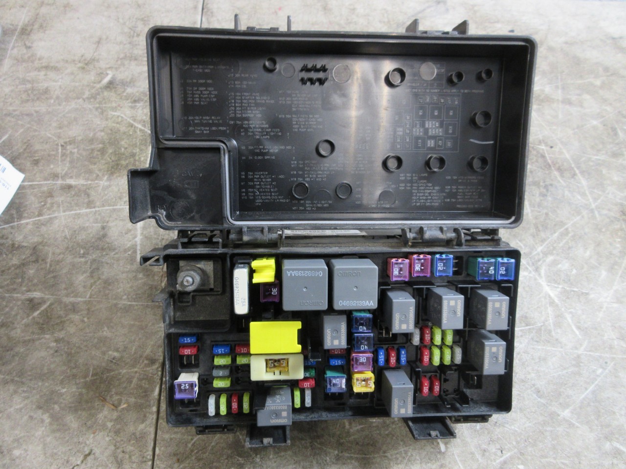 2016-2018 Jeep Wrangler JK OEM TIPM Fuse Box 68303924
