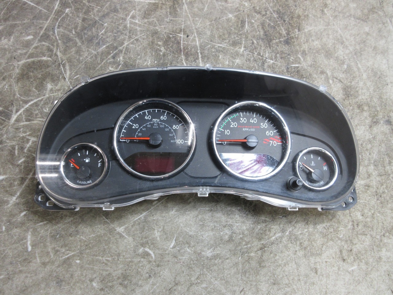 2014-2018 Jeep Wrangler JK OEM Instrument Cluster 56054407