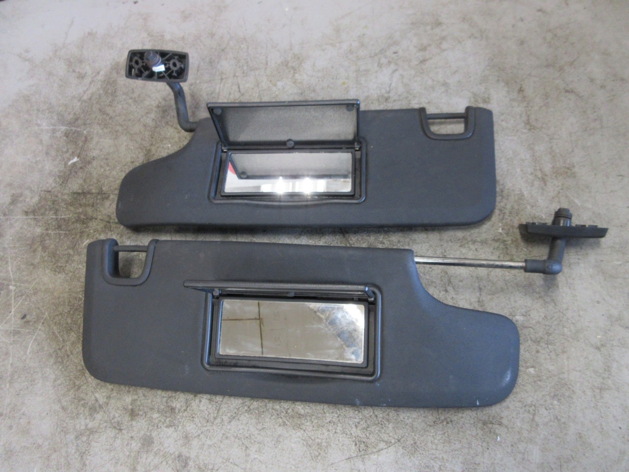 2007-2018 Jeep Wrangler JK JKU OEM Interior Sun Visor Pair Left & Right