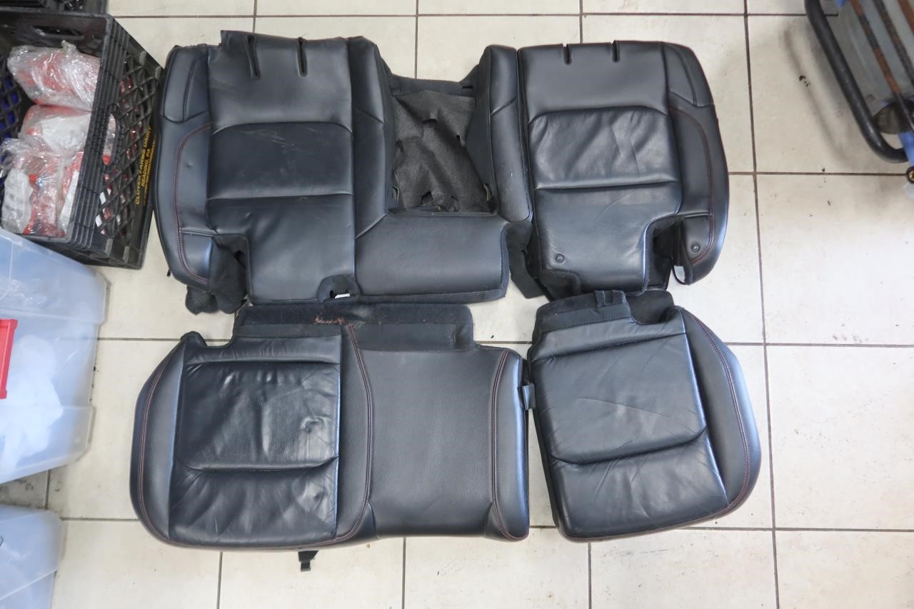 2018+ Jeep Wrangler JL Rubicon 4 Door OEM Rear Seat Covers Black & Red