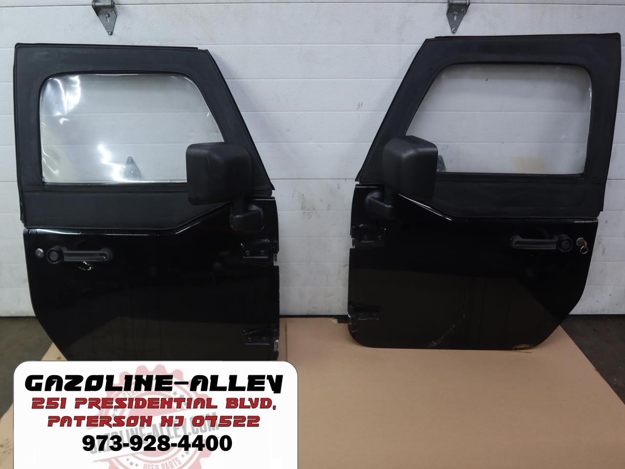 2007-2010 Jeep Wrangler JK OEM Half Door Left Right Black PX8 w/ Uppers