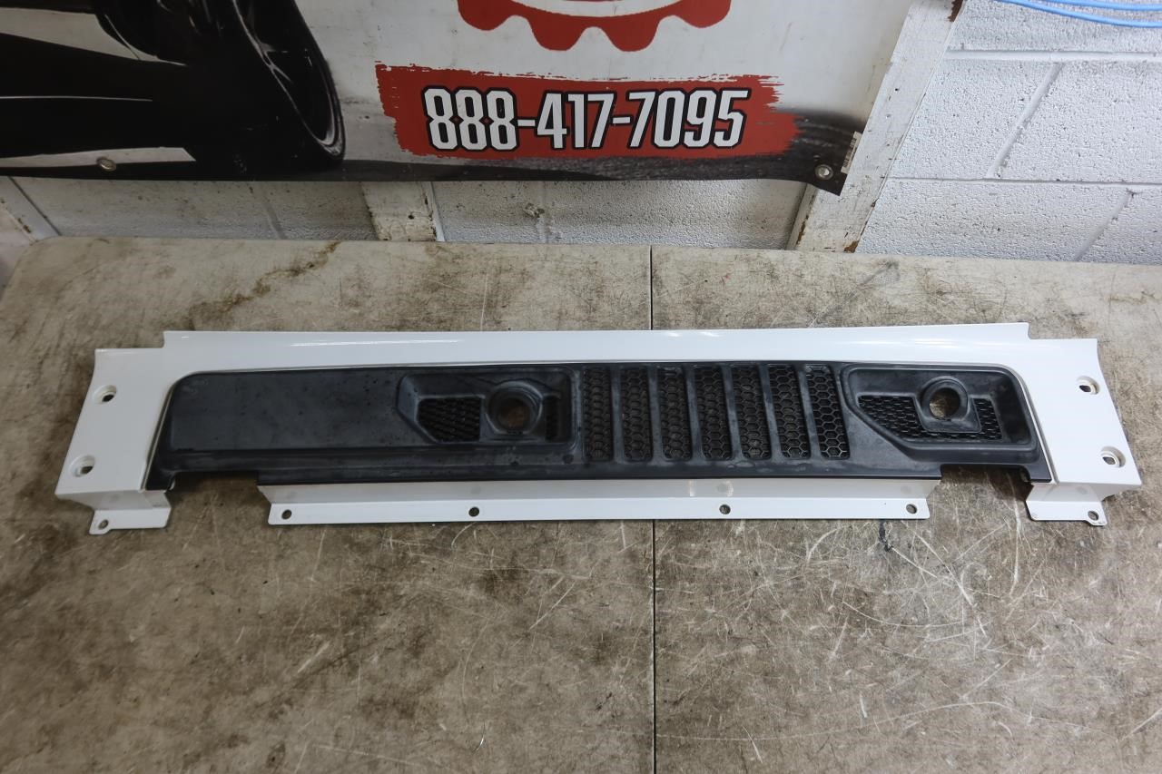 2018-2023 Jeep Wrangler JL Gladiator JT OEM Windshield Cowl Vent Panel 6BM52TZZA