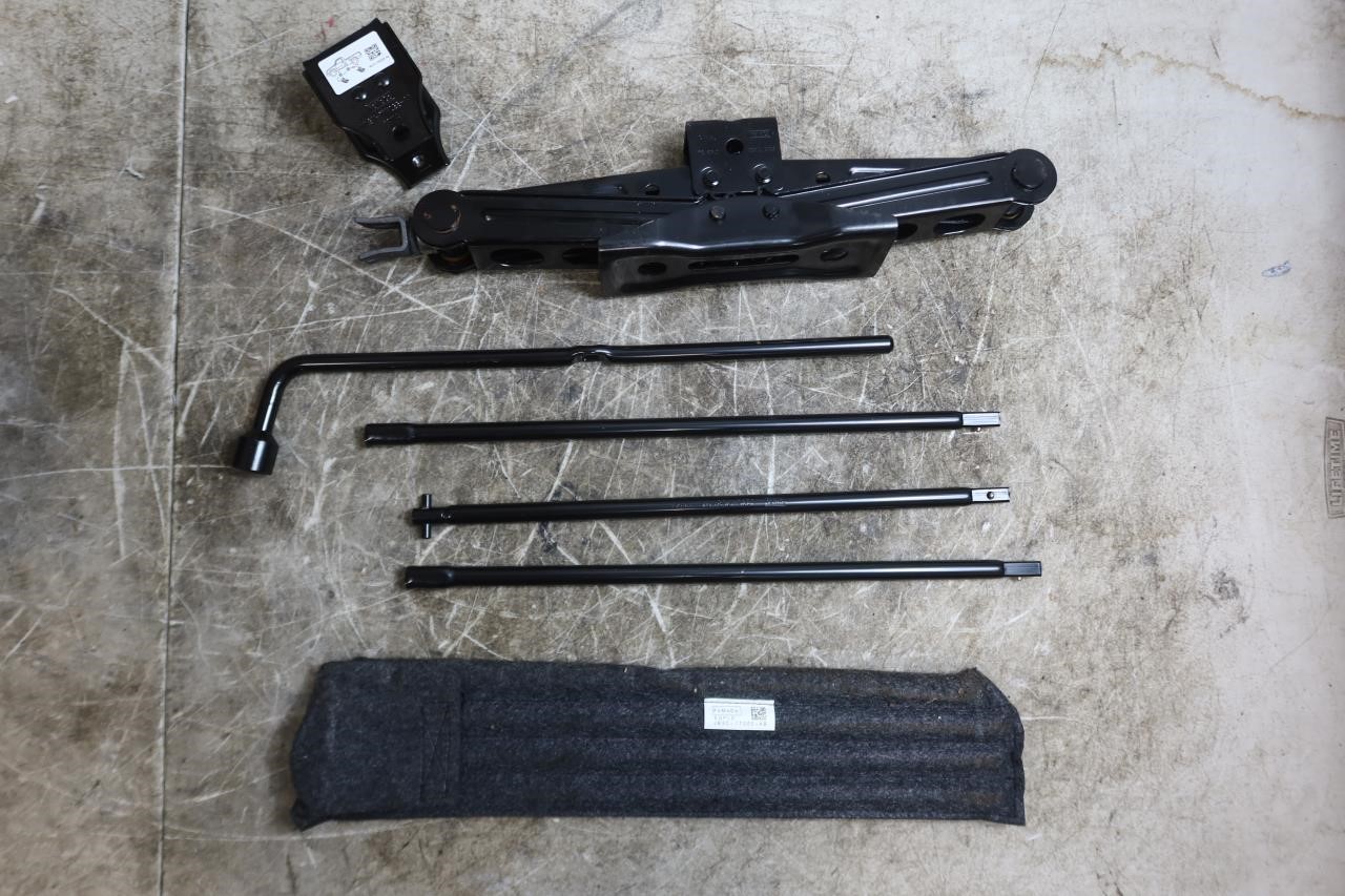2021-2025 Ford Bronco OEM Emergency Jack & Tools Kit Set JB3C-17005-AB / JB3C-17080-CC