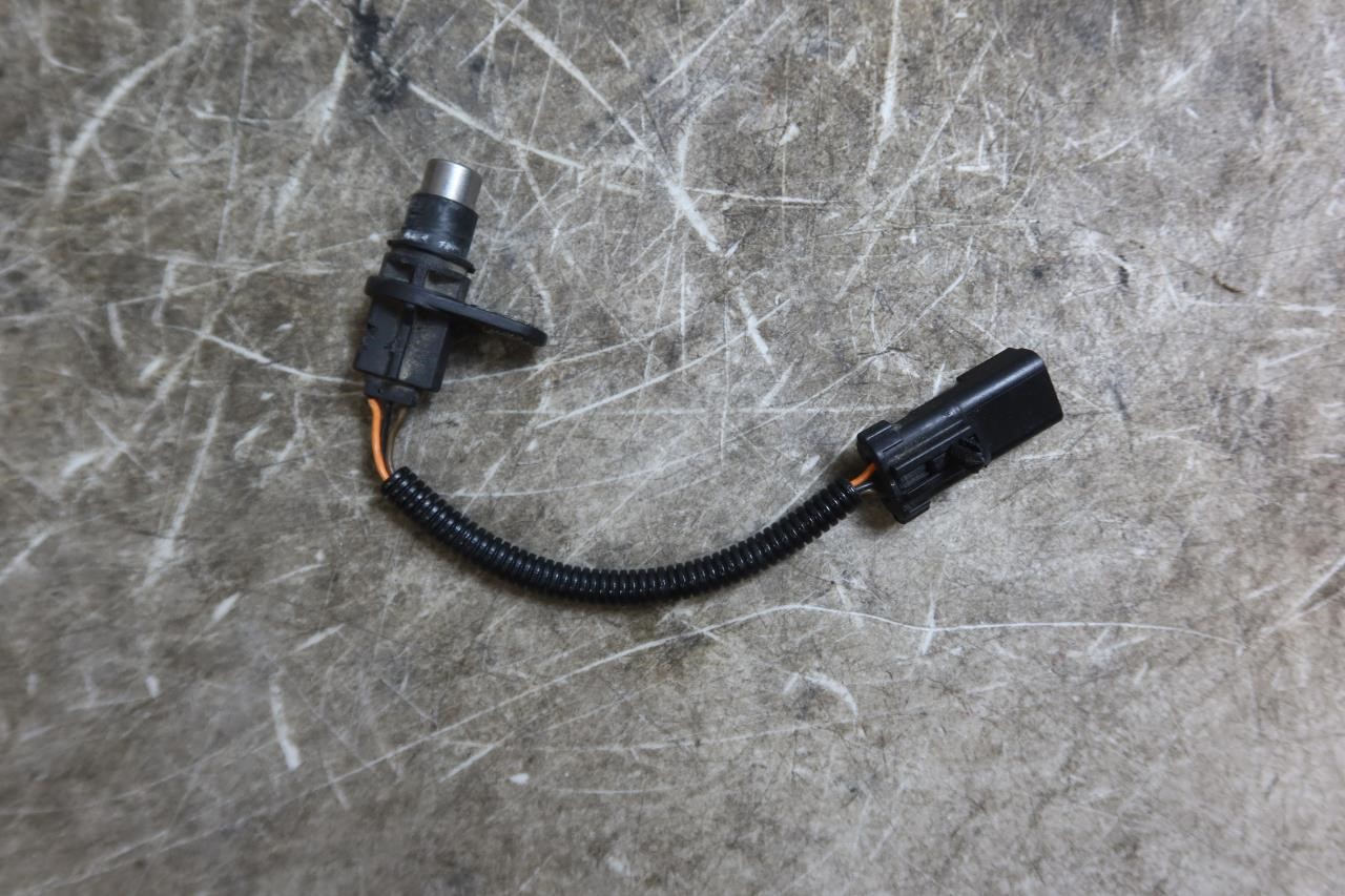 2003-2006 Jeep Wrangler TJ OEM Transfer Case Speed Sensor 5033202