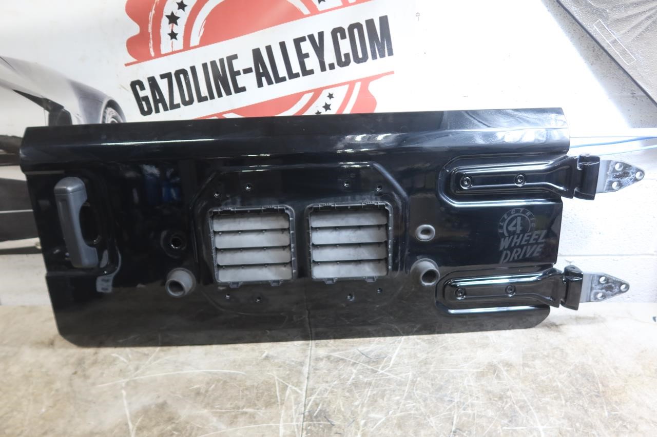 2018-2025 Jeep Wrangler JL JLU OEM Rear Tailgate Back Door PX8 68281561