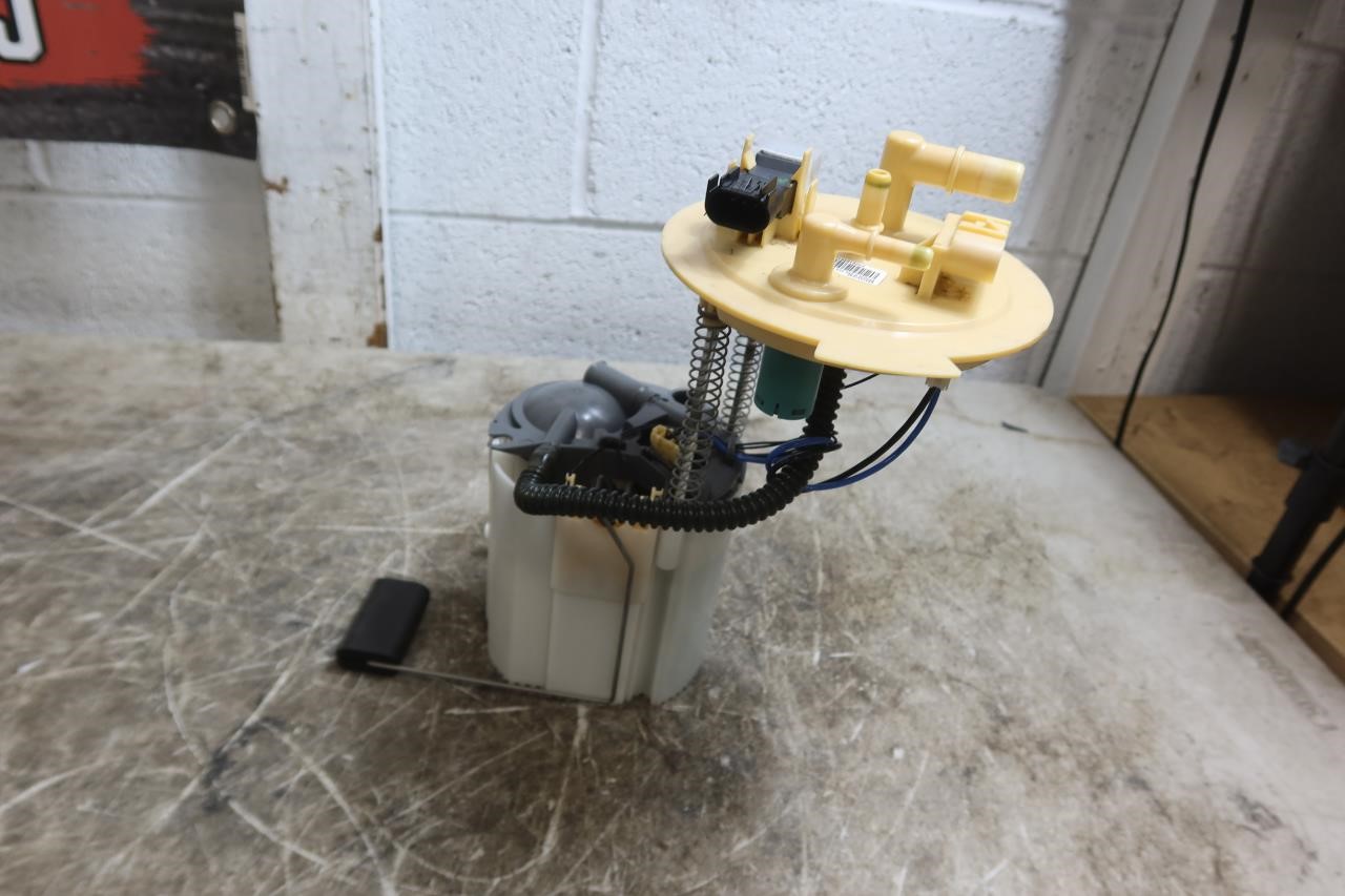 2020-2026 Jeep Wrangler JL 2.0L OEM Fuel Pump Sending Unit 68413412