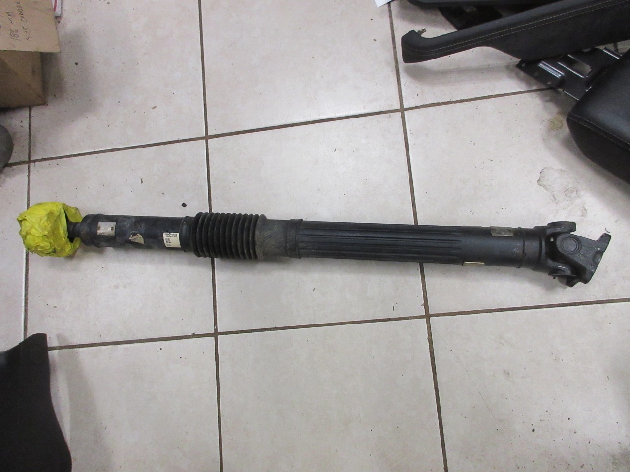 2021-2023 Jeep Wrangler JL 4XE Hybrid OEM 2.0L Front Drive Shaft 68404469