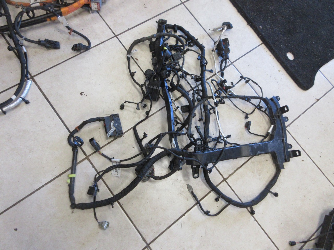 2022 2023 Jeep Wrangler JL 4XE Hybrid OEM 2.0L Chassis Wiring Harness 68529229