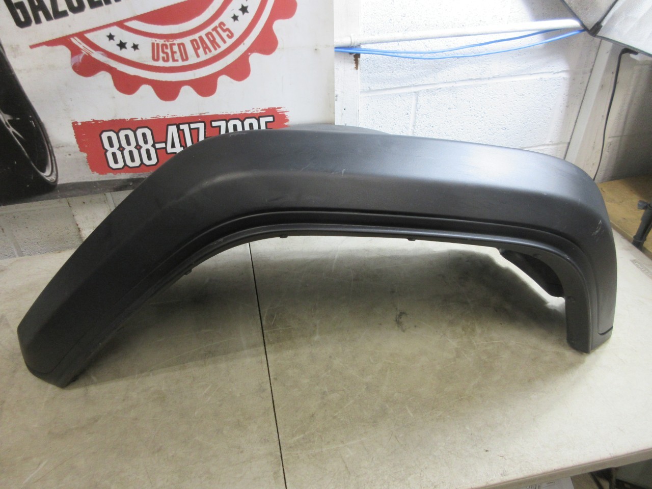 23-25 Jeep Wrangler JL 4XE Hybrid OEM Left Wheel Flare Molding w/ Guard 6SW11 