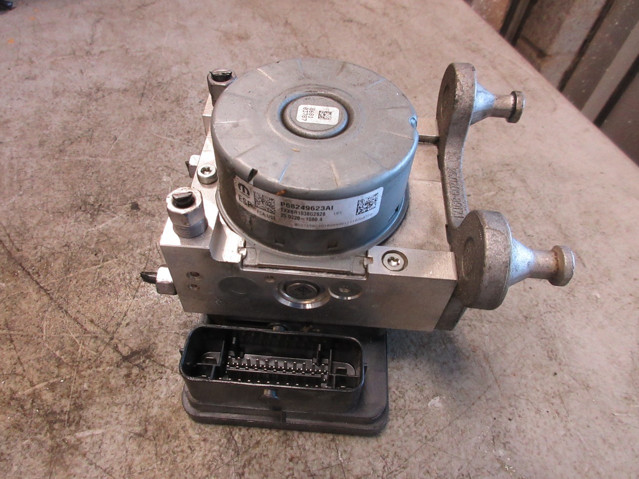 2018-21 Jeep Wrangler JL OEM Anti Lock Brake ABS System Pump Controller 68249623