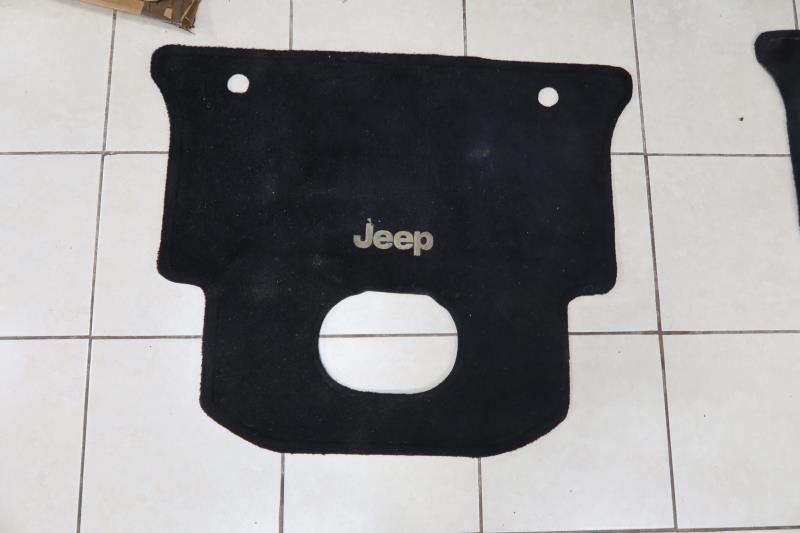 2015-2018 Jeep Wrangler JK JKU OEM Rear Cargo Trunk Carpet Mat Subwoofer Cutout