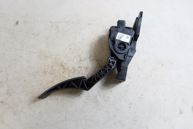 2011-2021 Dodge Durango Jeep Grand Cherokee OEM Gas Accelerator Throttle Pedal
