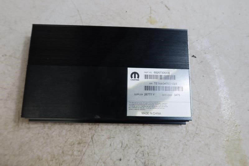 2016-2022 Jeep Grand Cherokee Dodge Durango OEM Amplifier Assembly 68267306AB