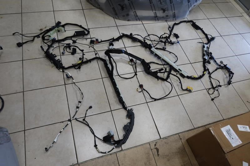 2021 Jeep Wrangler JL OEM Body Wire Harness Complete Uncut 68479358AC