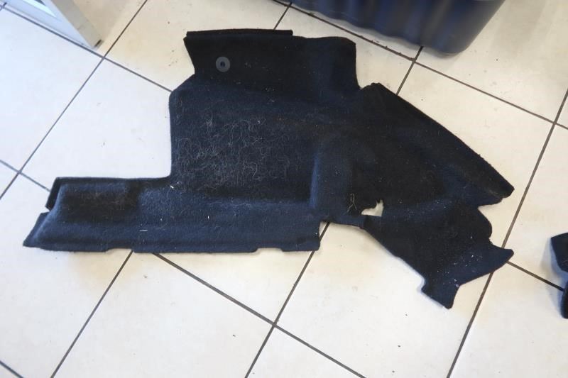 2018-2022 Jeep Wrangler Unlimited OEM Rear Left Driver Wheelhouse Carpet Mat