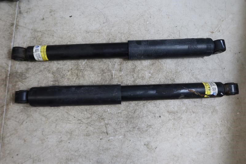 2020-2023 Jeep Gladiator JT OEM Shock Absorber Assembly Pair 68509236