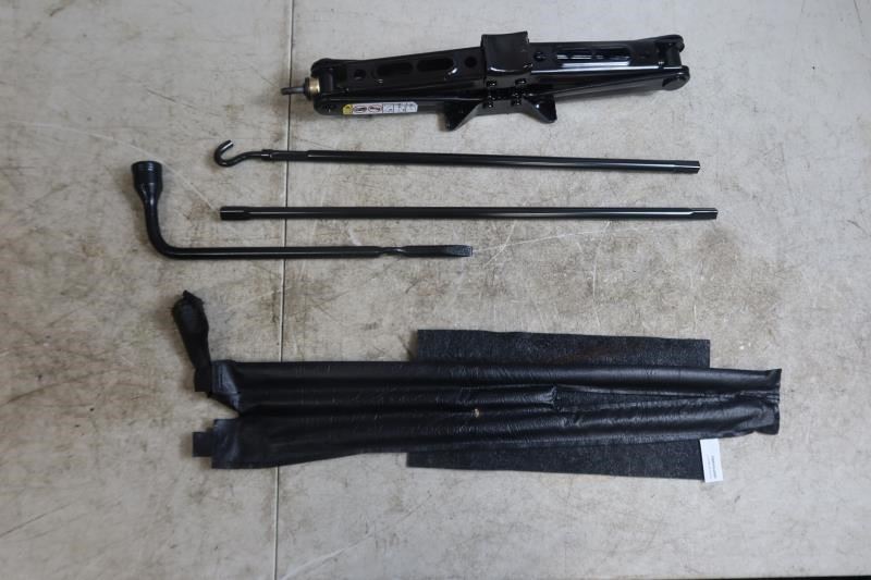 2018-2023 Jeep Wrangler JL OEM Emergency Jack & Tools Set Kit 68237104 /68237103