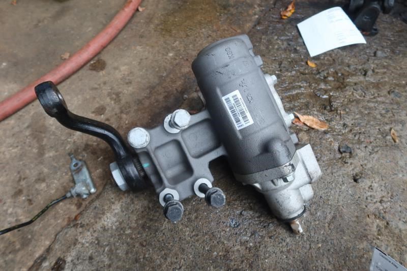 2018-2021 Jeep Wrangler JL OEM Power Steering Gear Box 68250508

Quantity checked 10-9-24