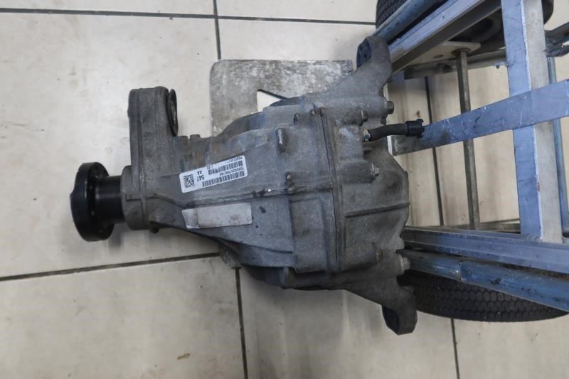 2014 2015 Jeep Grand Cherokee Dodge Durango OEM 3.45 Rear Axle Differential 68274547