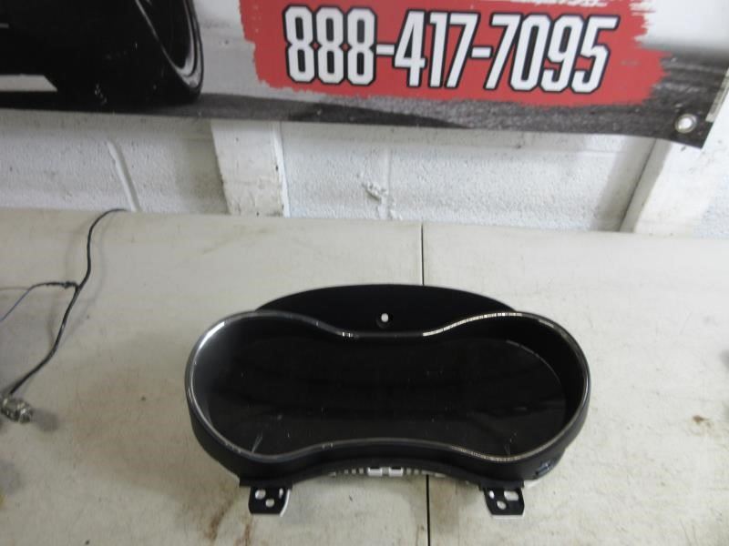 2018 2019 Dodge Durango OEM Speedometer Instrument Cluster Screen 68352395