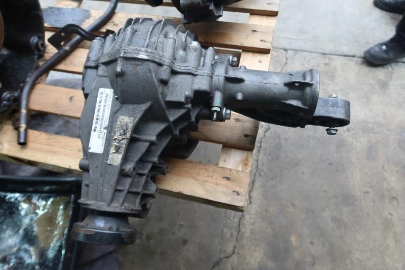 06-11 Mercedes W164 ML350 ML450 4Matic Front Differential Diff Axle Carrier OEM